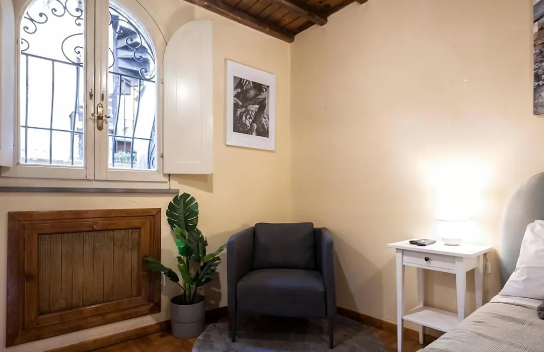 Fram Spanish Steps Apartment-1