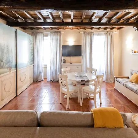 Fram Spanish Steps Apartment-2